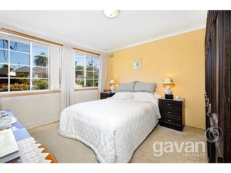 37 Holley Road, Beverly Hills NSW 2209