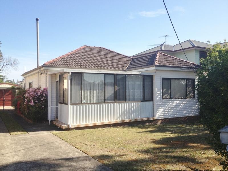 13 Henderson Avenue, Panania NSW 2213