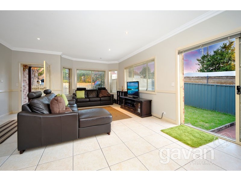 1A Mavis Avenue, Peakhurst NSW 2210