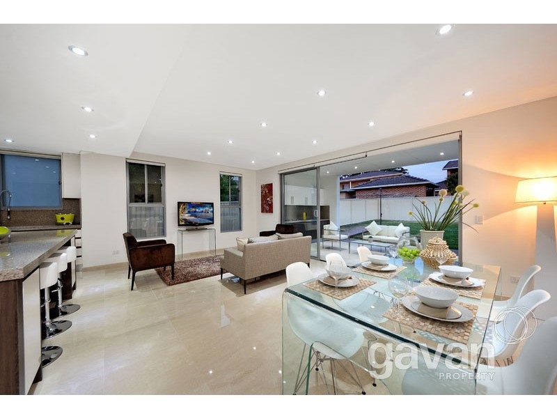 2A Bayswater Avenue, Hurstville Grove NSW 2220