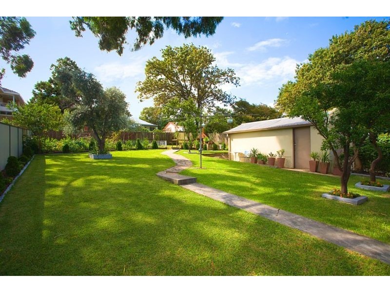 19 Carrington Avenue, Mortdale NSW 2223