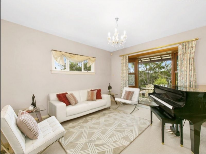 35 Bolwarra Avenue, West Pymble NSW 2073