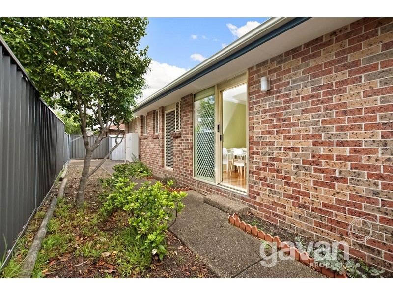1/2 Waratah Street, Oatley NSW 2223
