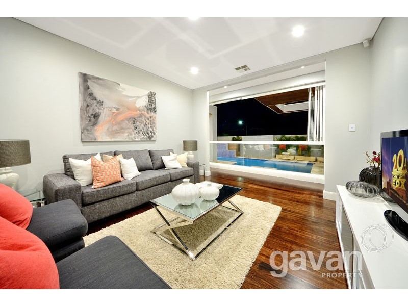 36 Homedale Crescent, Connells Point NSW 2221