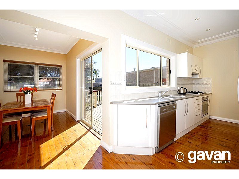 2 James Street, Blakehurst NSW 2221