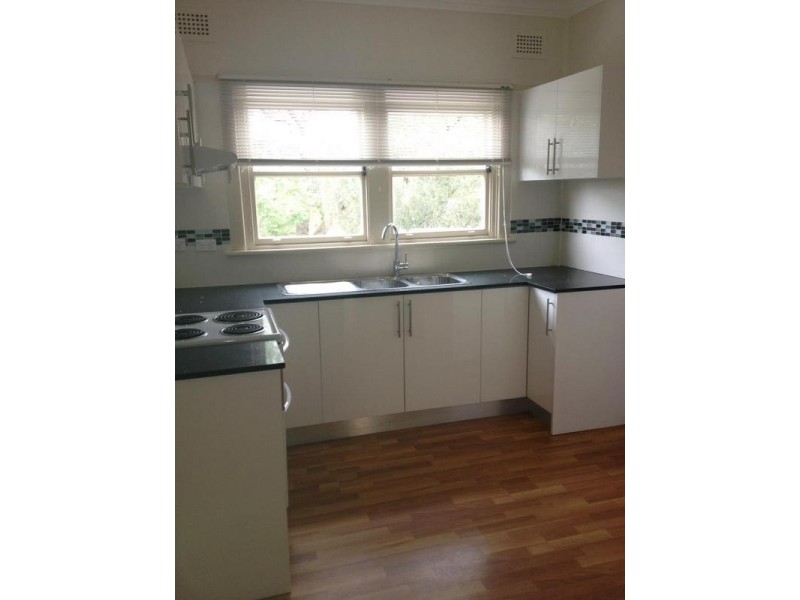 10 Ballantyne Road, Mortdale NSW 2223