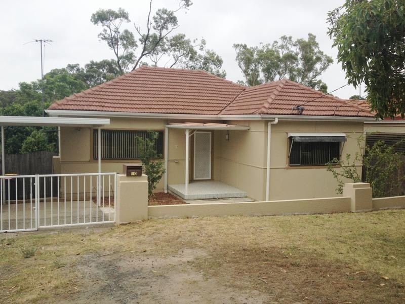 10 Ballantyne Road, Mortdale NSW 2223