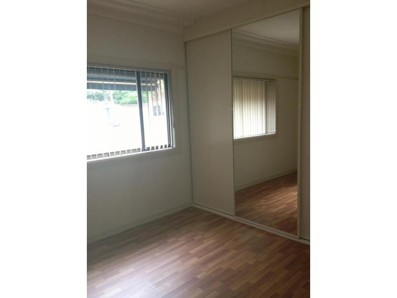 10 Ballantyne Road, Mortdale NSW 2223