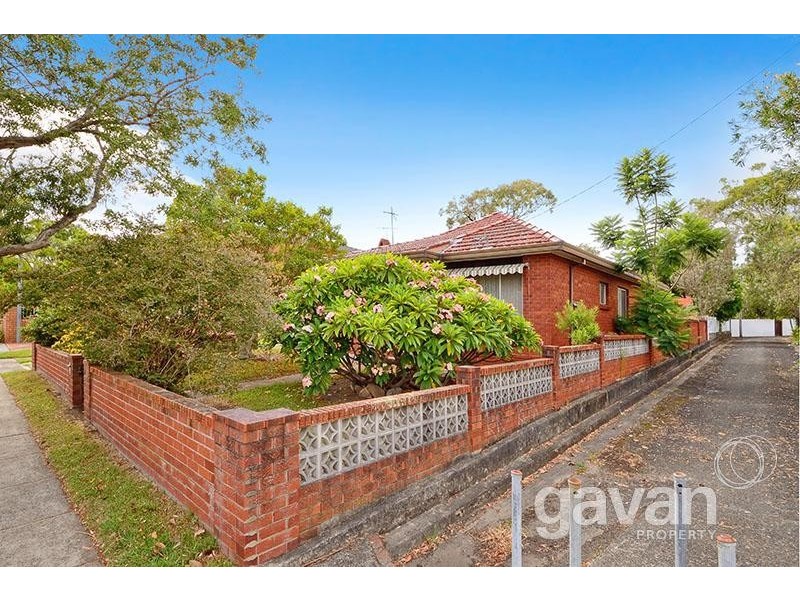 214 Connells Point Road, Connells Point NSW 2221