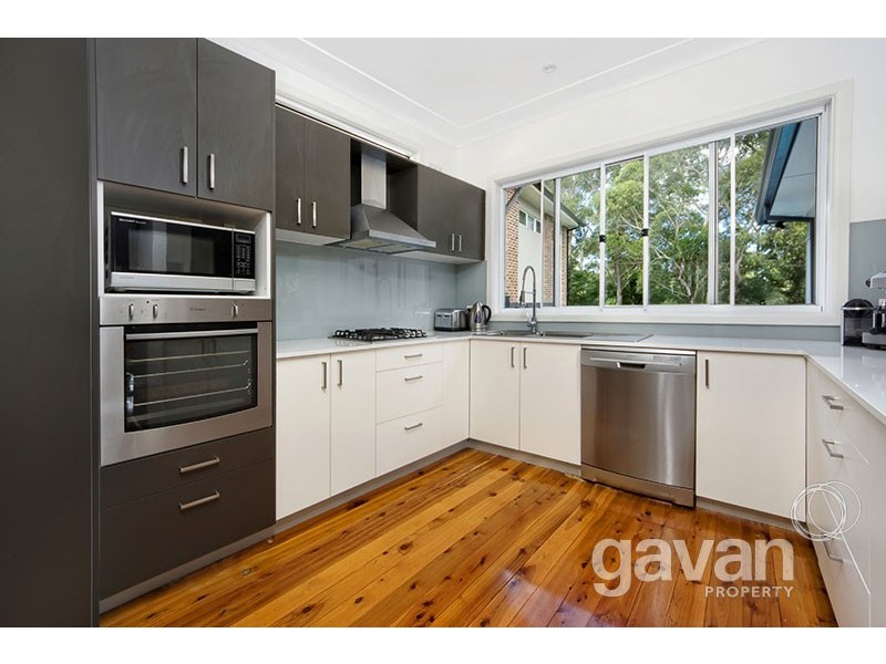 9 Linden Crescent, Lugarno NSW 2210