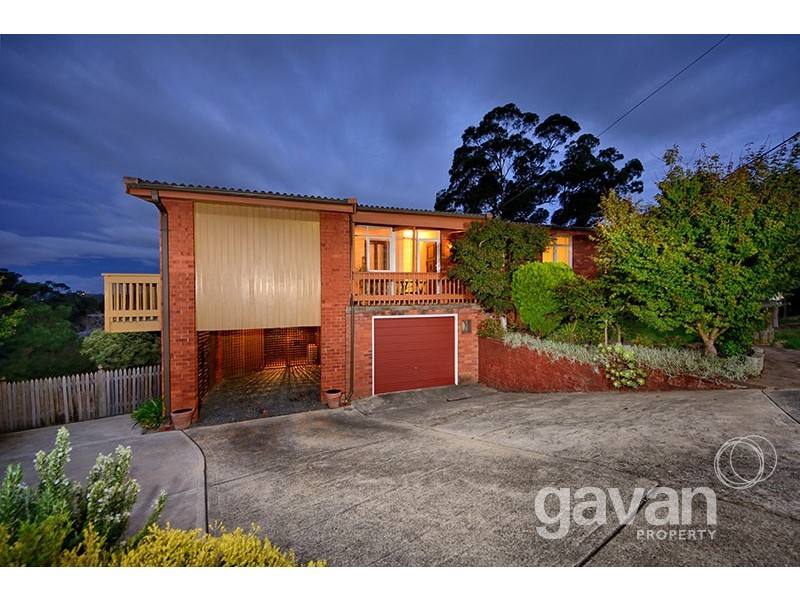 14 Bimbadeen Avenue, Lugarno NSW 2210