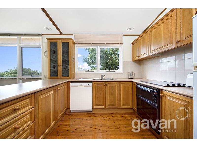 14 Bimbadeen Avenue, Lugarno NSW 2210