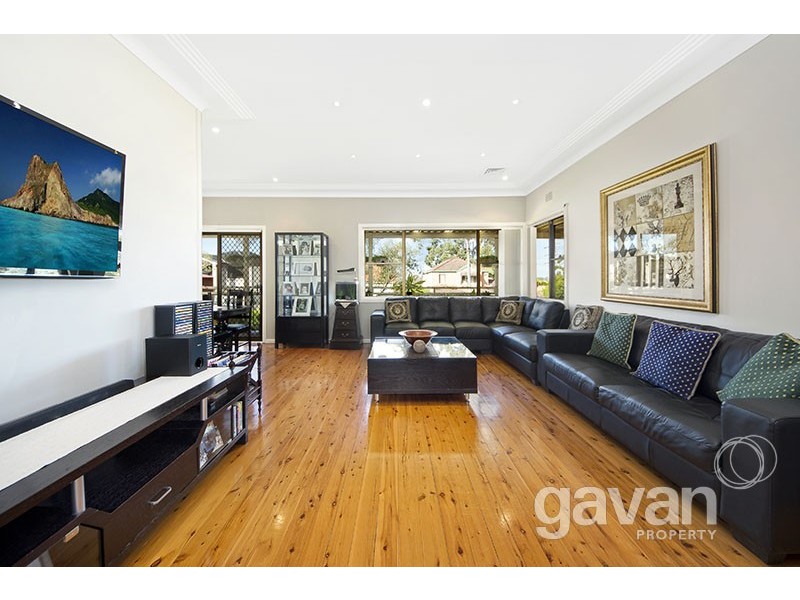 4 Tonitto Avenue, Peakhurst NSW 2210