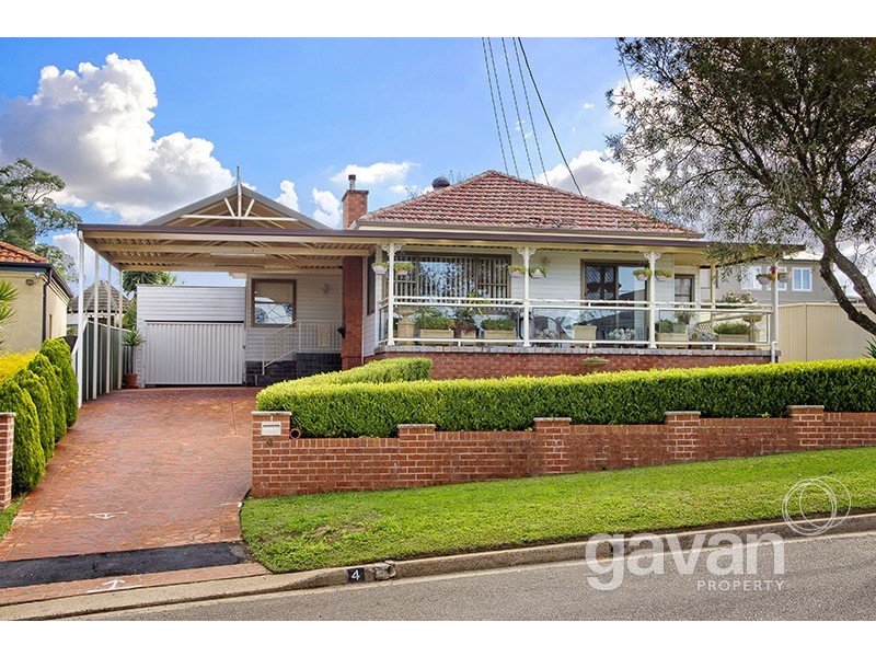 4 Tonitto Avenue, Peakhurst NSW 2210