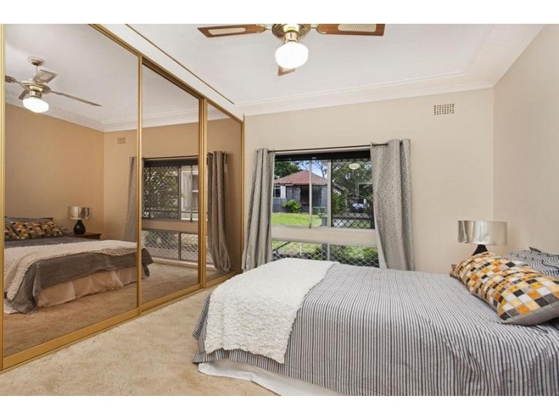 43 Hatfield Street, Blakehurst NSW 2221