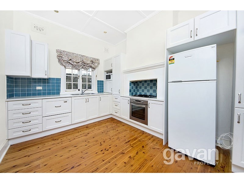 4 Hampton St, Hurstville Grove NSW 2220