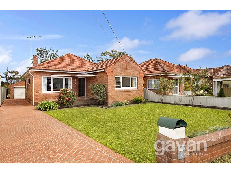 8 Nellella St, Blakehurst NSW 2221