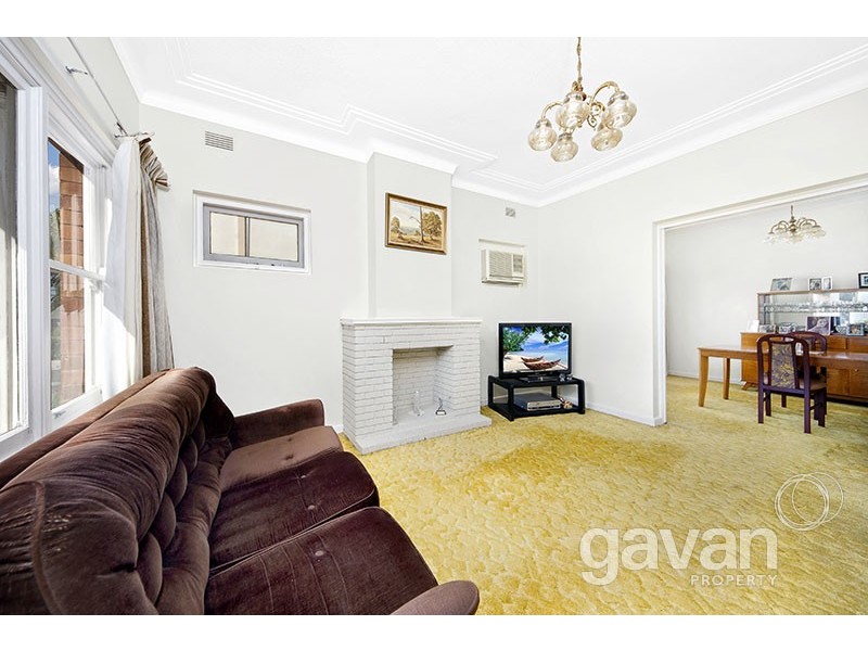 8 Nellella St, Blakehurst NSW 2221