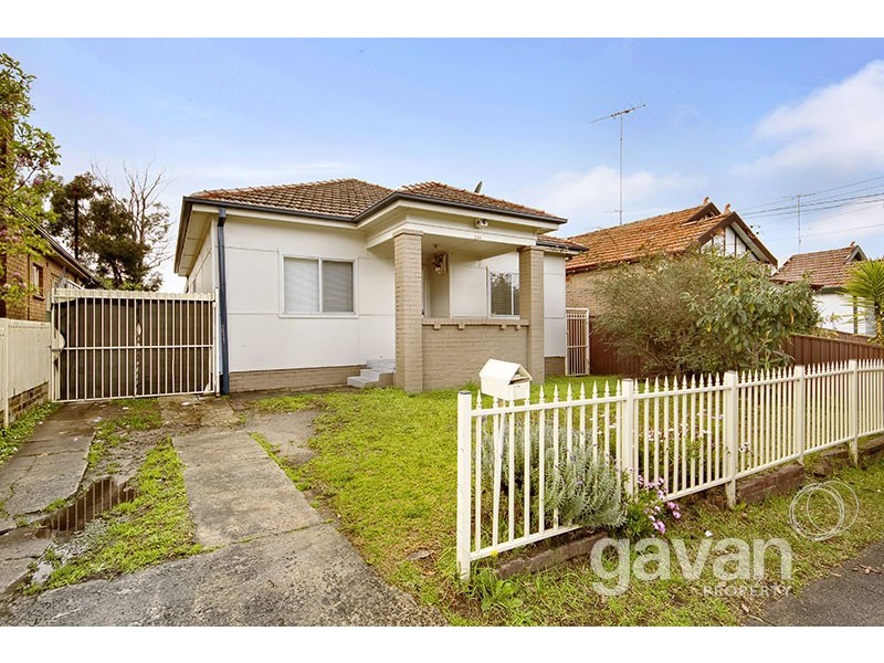 204 Woniora Road, South Hurstville NSW 2221