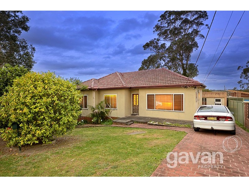 12 Bimbadeen Avenue, Lugarno NSW 2210