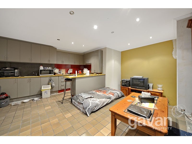 12 Bimbadeen Avenue, Lugarno NSW 2210