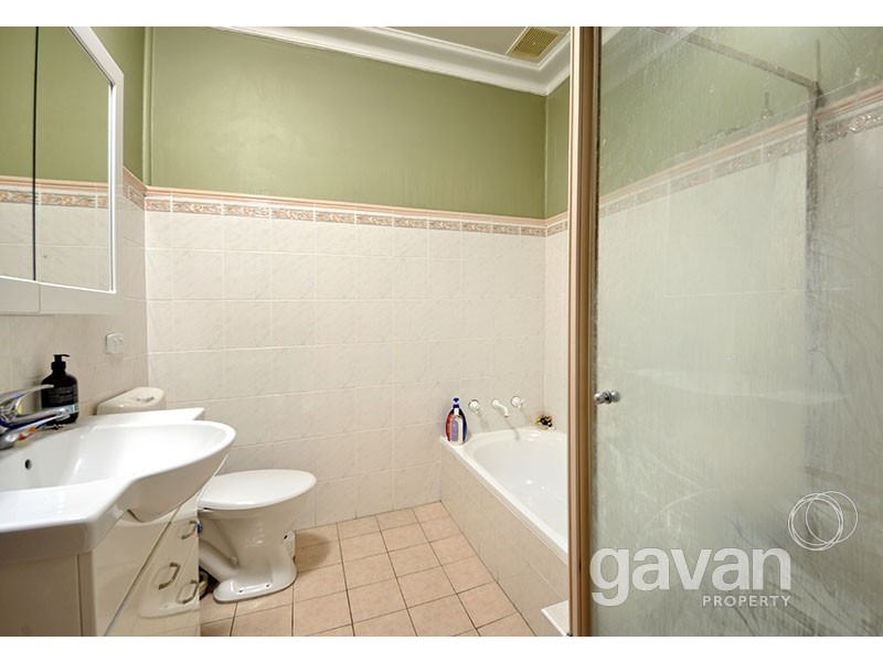 12 Bimbadeen Avenue, Lugarno NSW 2210