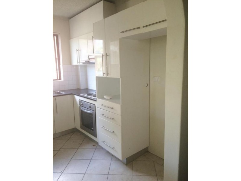 2/2-4 Macquarie Place, Mortdale NSW 2223