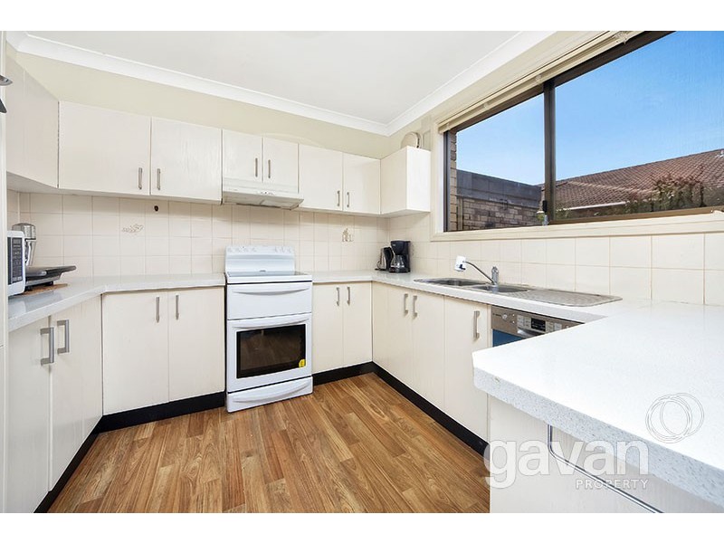 2/99 Baumans Road, Peakhurst NSW 2210