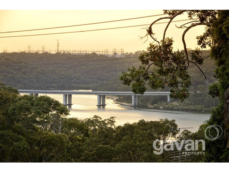 25 Grandview Crescent, Lugarno NSW 2210