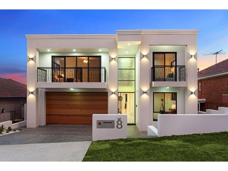 8 Lorna Ave, Blakehurst NSW 2221