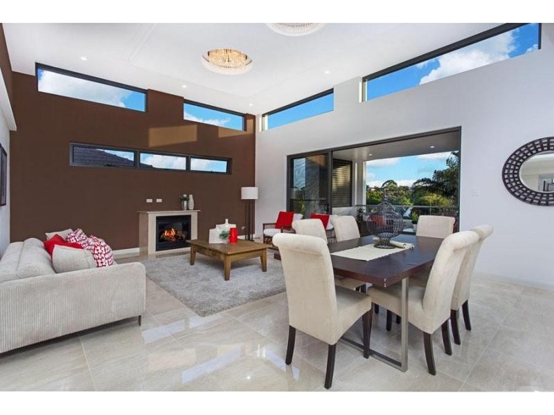 8 Lorna Ave, Blakehurst NSW 2221