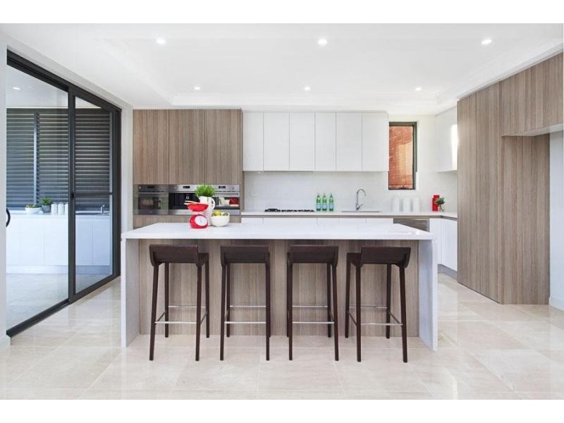 8 Lorna Ave, Blakehurst NSW 2221