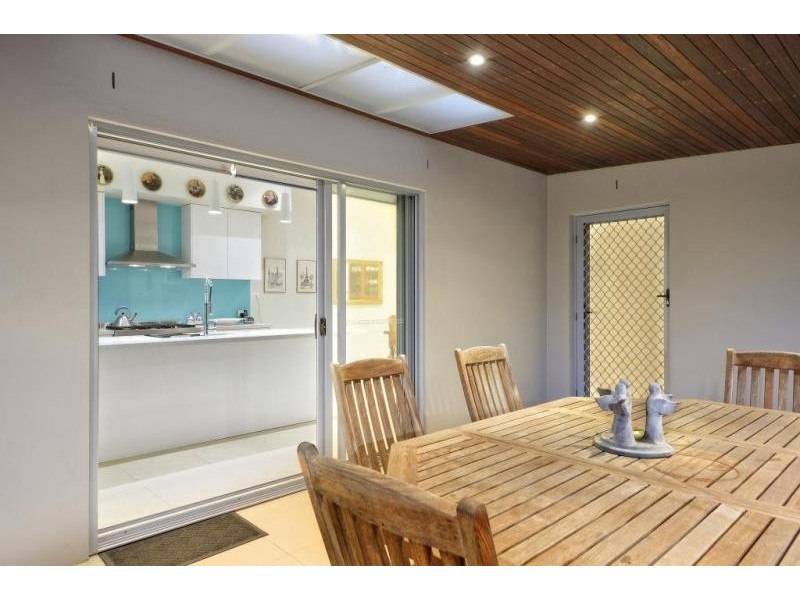 82 Hillcrest Avenue, Hurstville Grove NSW 2220