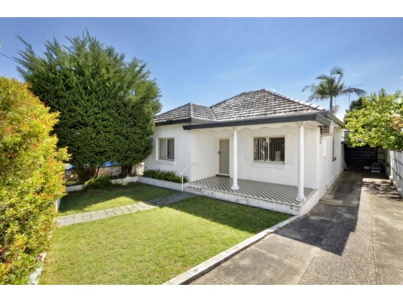 135 Terry Street, Connells Point NSW 2221
