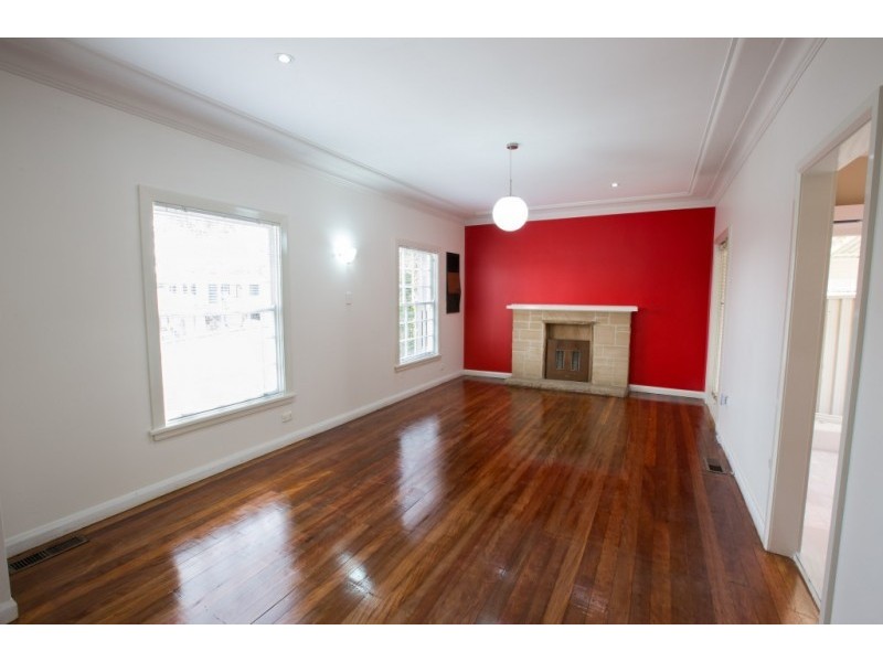 76 Ogilvy St, Peakhurst NSW 2210