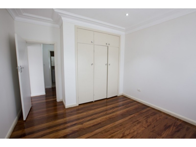 76 Ogilvy St, Peakhurst NSW 2210