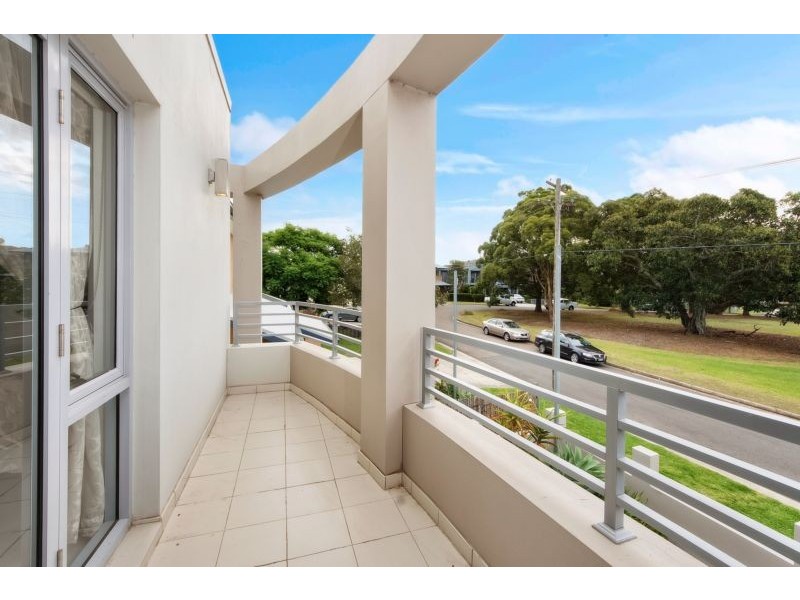 18A Peace Avenue, Peakhurst Heights NSW 2210