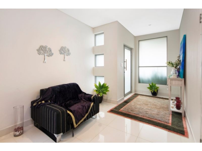 18A Peace Avenue, Peakhurst Heights NSW 2210