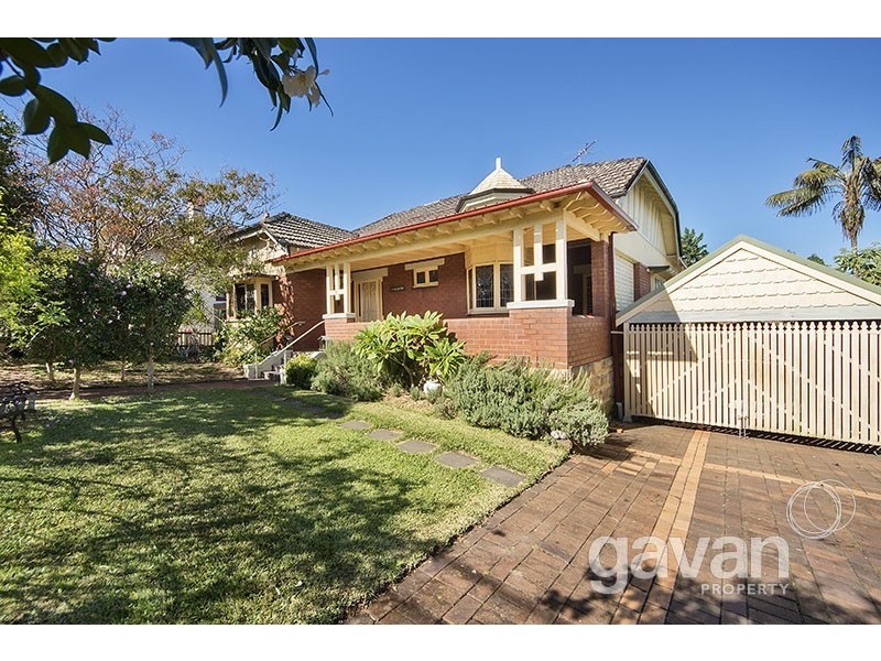 36 Greenbank St, Hurstville NSW 2220