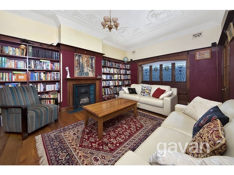 36 Greenbank St, Hurstville NSW 2220