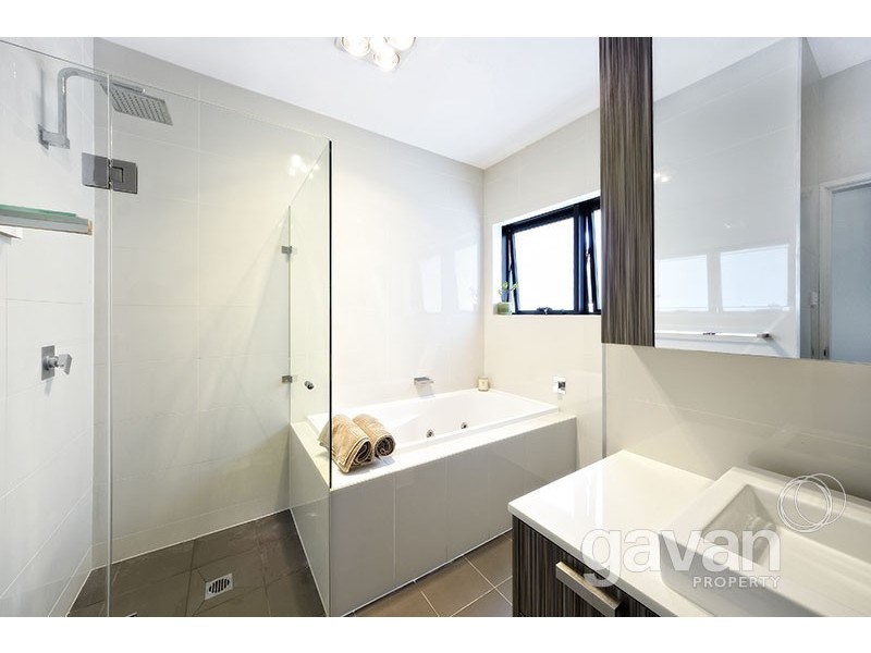 232 Connells Point Rd, Connells Point NSW 2221