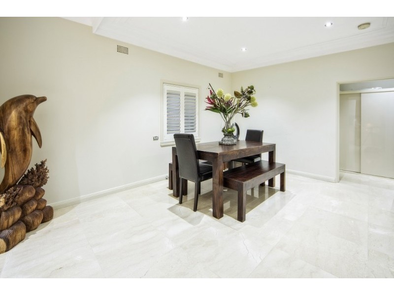 3 Miowera Ave, Carss Park NSW 2221