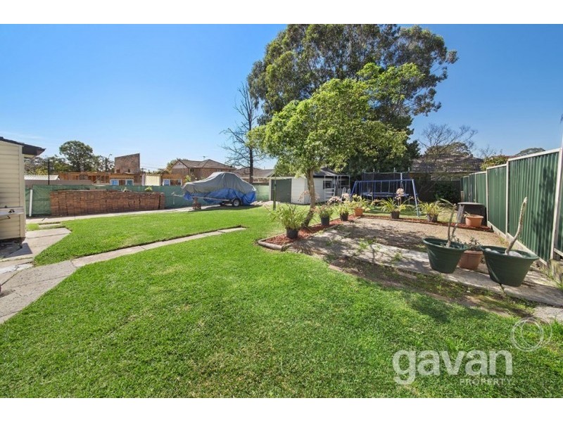 3 Hodgkinson Crescent, Panania NSW 2213