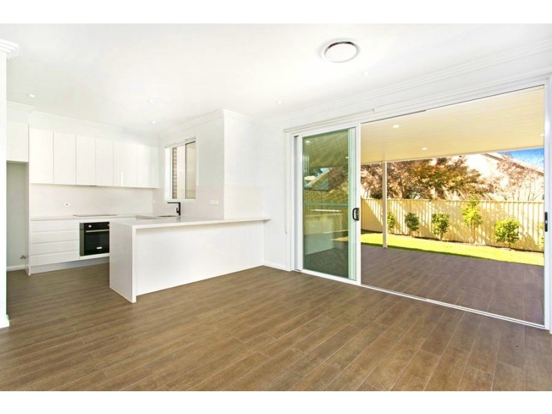 25a Eileen Street, Picnic Point NSW 2213