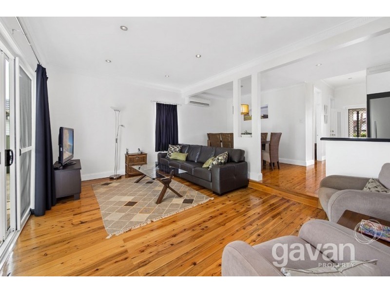 10 Holley Road, Beverly Hills NSW 2209