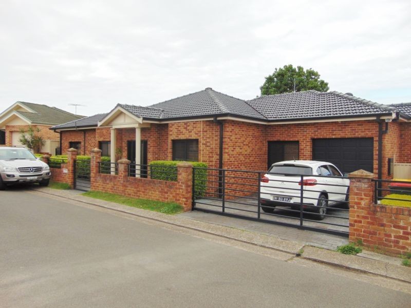 12 Jameson Lane, Sans Souci NSW 2219