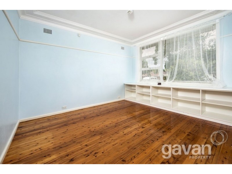 31 Orana Crescent, Peakhurst Heights NSW 2210