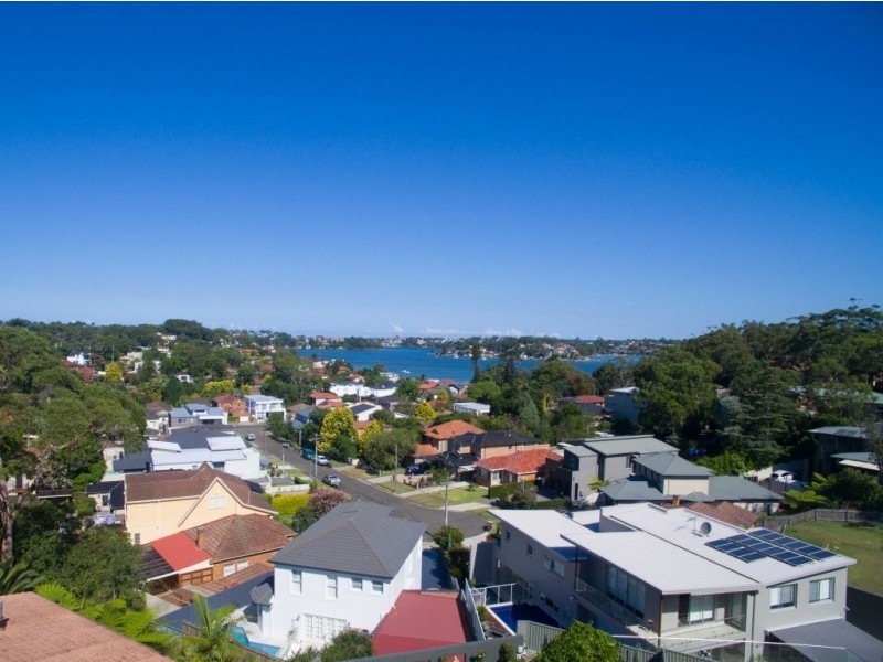 28 Queens Road, Connells Point NSW 2221