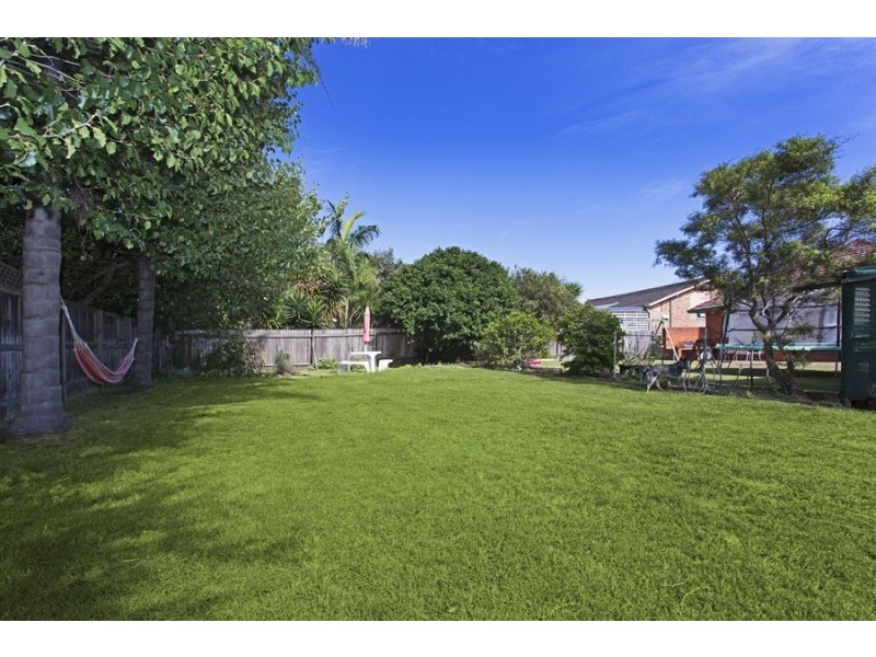 16 Stuart Street, Blakehurst NSW 2221