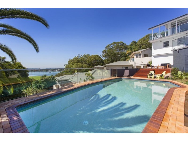 50 Gnarbo Avenue, Carss Park NSW 2221